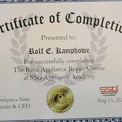 Rolf Eric Kamphowe