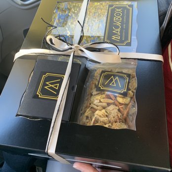MackBox - Desserts Near Me