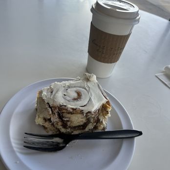Lavender & Honey - Brown Sugar Latte and a delicious cinnamon roll (center piece). - Coffee & Tea Near Me - Pasadena, California Lavender & Honey - Brown Sugar Latte and a delicious cinnamon roll (center piece). - Coffee & Tea Near Me - Pasadena, California