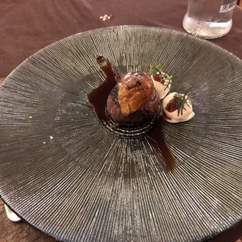De Labra - Somomillo de vaca con foie y hojaldre - Japanese Near Me - Oviedo, O De Labra - Somomillo de vaca con foie y hojaldre - Japanese Near Me - Oviedo, O