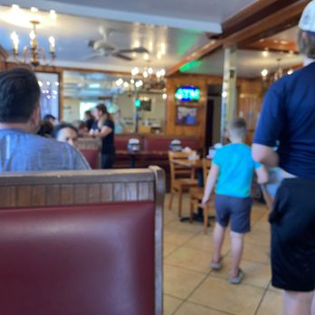 Jak'n Jil - The dining room - Diners Near Me - Charlottesville, Virginia Jak'n Jil - The dining room - Diners Near Me - Charlottesville, Virginia