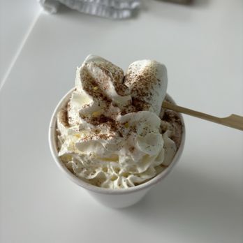 SoJo Spa Club - SoJo Hot Chocolate with Toasted Marshmallows (infinity lounge) - Saunas Near Me - Edgewater, New Jersey