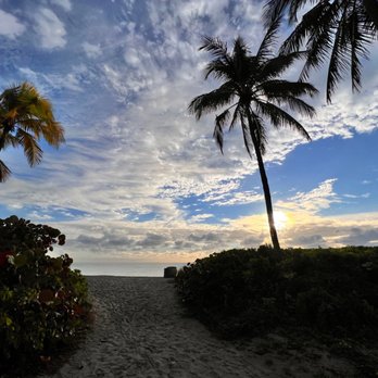 Keating Beach - Beaches Near Me - Hollywood, Florida