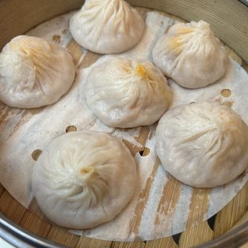 Yozi - 8th Ave - Crab and pork xiao long baos - Shanghainese Near Me - Brooklyn, New York