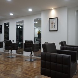 Raymond Bottone Hairdressing - Salon Interior - Cutting Floor