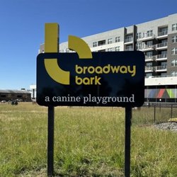 Broadway Bark