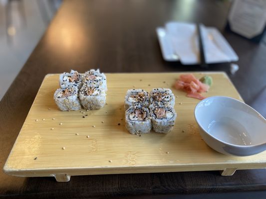 Lil Bowl, Thai and Japanese Cuisine by null