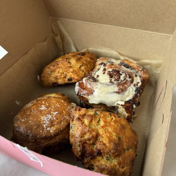 Broken Tart - Bakeries Near Me - Oak Park, Illinois Broken Tart - Bakeries Near Me - Oak Park, Illinois