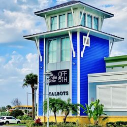 Saks OFF 5TH - "Saks off 5th"