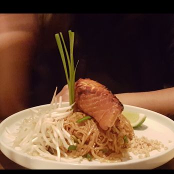 Enthaice Thai Kitchen - Salmon meal - Thai Near Me - Astoria, New York