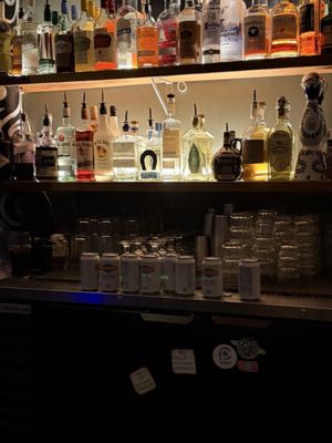 Kangaroo & Kiwi by null