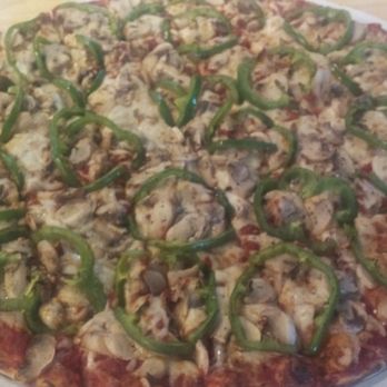 Dawghouse Pizza & Bar - Mushroom & Green Pepper - Pizza Near Me - Columbus, Ohio