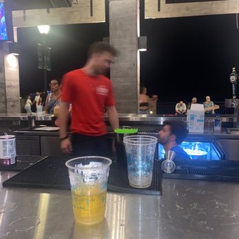 District Smokehouse - Best bartender around!! - Barbeque Near Me - Savannah, Georgia District Smokehouse - Best bartender around!! - Barbeque Near Me - Savannah, Georgia