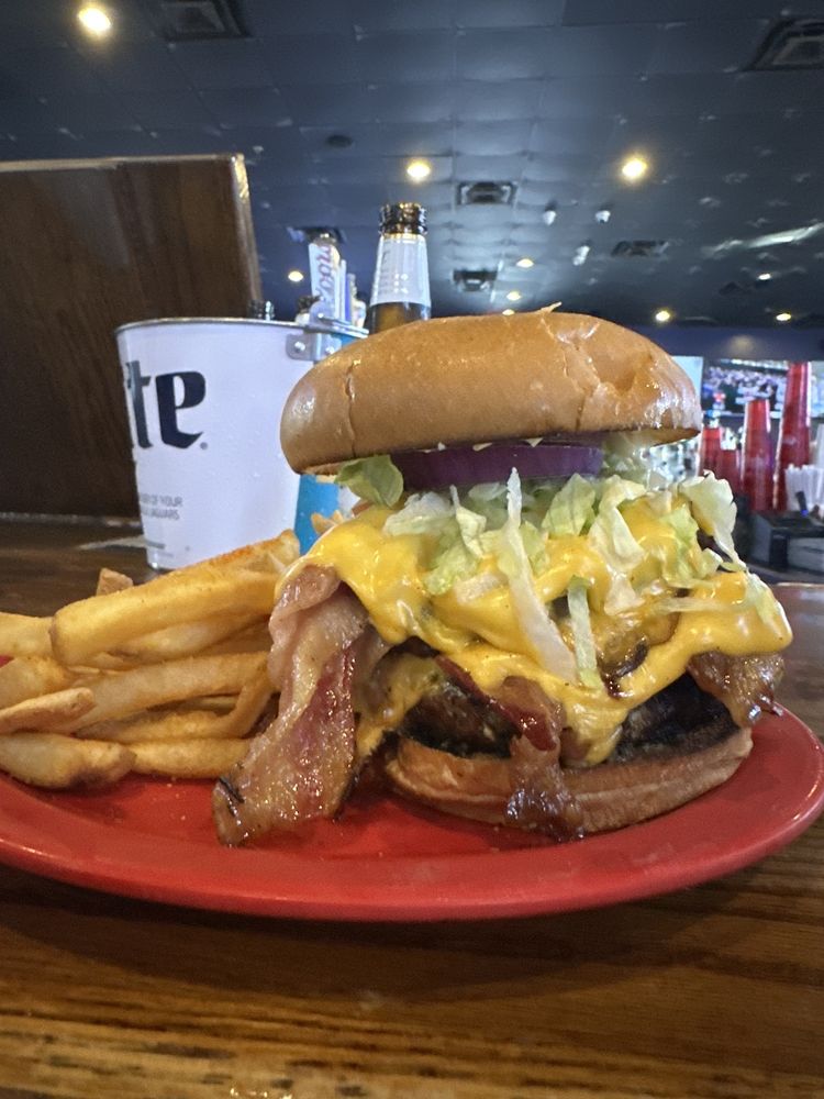 MR CHUBBY’S WINGS Updated September 2024 72 Photos & 64 Reviews