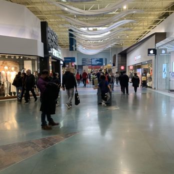Vaughan Mills - Shopping Centers Near Me - Vaughan, Ontario