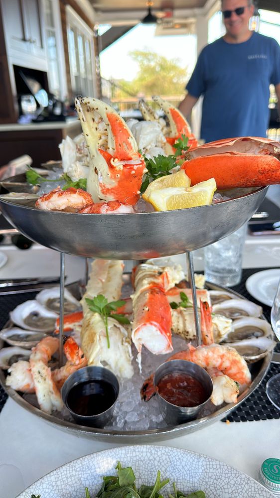 Charlie's of Bay Head Image