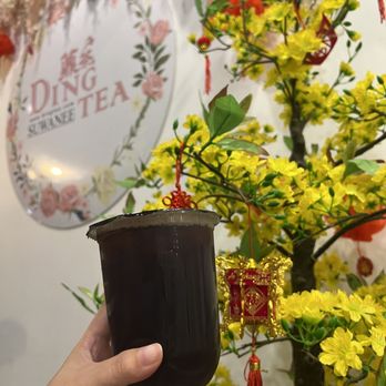 Ding Tea - Suwanee - Honey Black Tea - Bubble Tea Near Me - Suwanee, Georgia Ding Tea - Suwanee - Honey Black Tea - Bubble Tea Near Me - Suwanee, Georgia