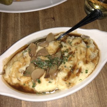 Gilt Bar - Mashed potatoes with bacon - New American Near Me - Chicago, Illinois