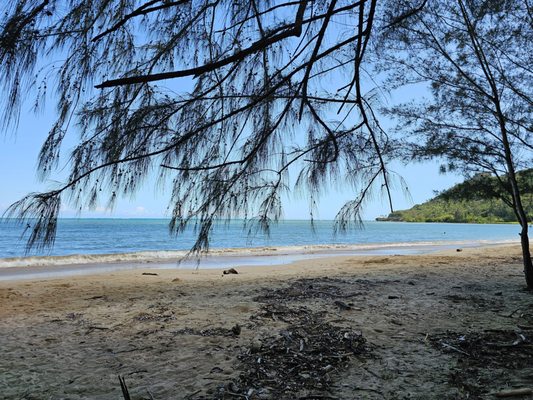 Kahana Bay Beach Park by null