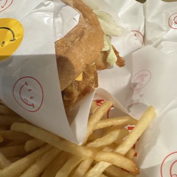 Steve's Chicken - Medium spicy moms chicken sandwich - Chicken Wings Near Me - Aiea, Hawaii Steve's Chicken - Medium spicy moms chicken sandwich - Chicken Wings Near Me - Aiea, Hawaii