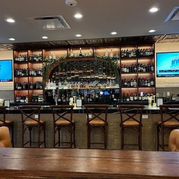 Venezia Trattoria - Italian Near Me - McKinney, Texas