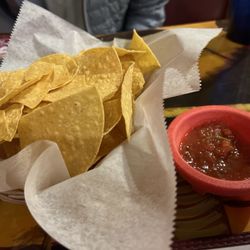 Cancun Mexican Restaurant - Chips & salsa