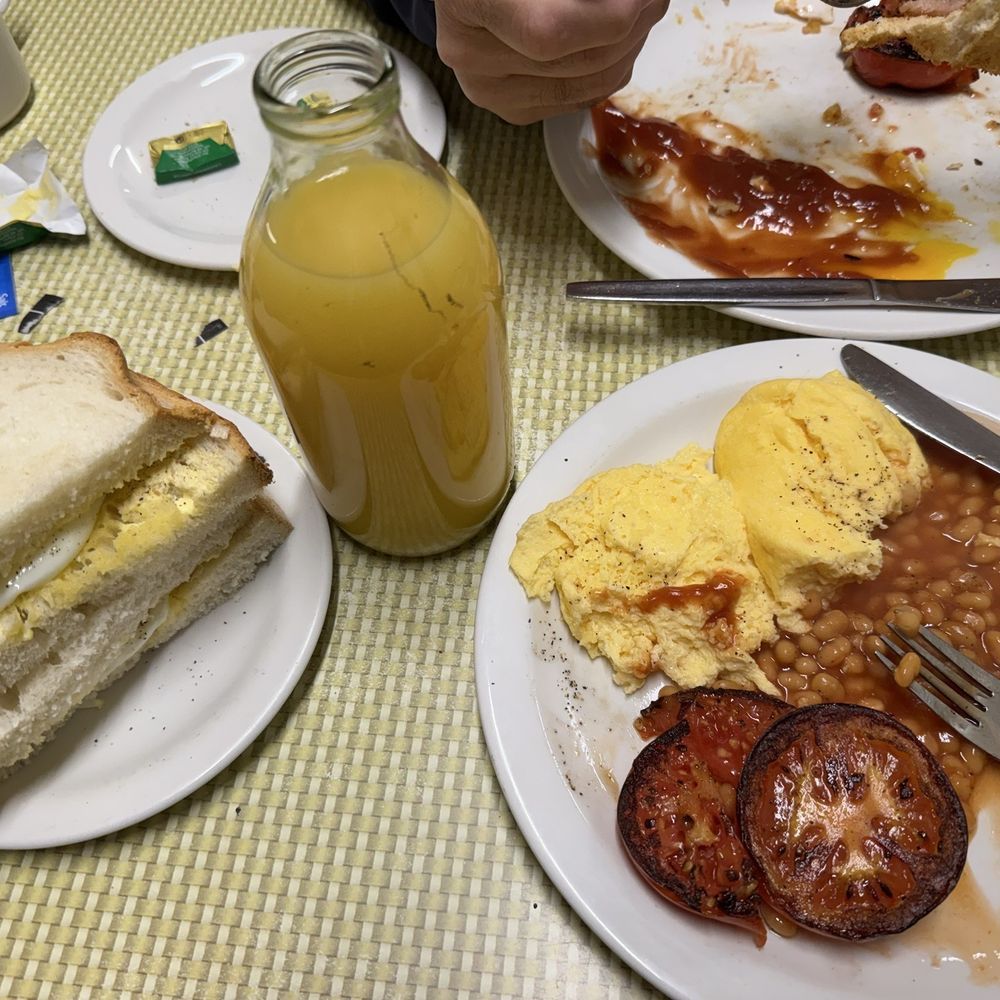 Regency Café - Orange juice - Cafes Near Me - London, XGL