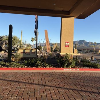 Hampton Inn Carefree - Front entry view - Hotels Near Me - Carefree, Arizona