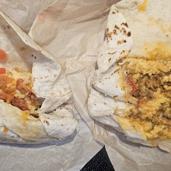 Taco Bell - One Supremed, the other is not... but he refuses to admit they they can do it even tho he corrected himself at the drive thru. - Fast Food Near Me - Frederick, Maryland