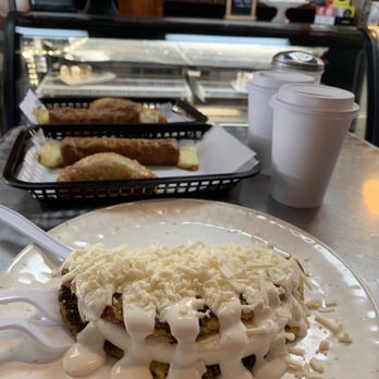 Charlotte Bakery - I cachapas caseras. - Bakeries Near Me - Miami Beach, Florida Charlotte Bakery - I cachapas caseras. - Bakeries Near Me - Miami Beach, Florida