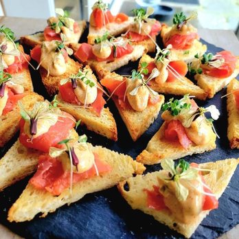 Biscuit & Pickles Catering - Smoked salmon on gluten-free toast points - Caterers Near Me - McMinnville, Oregon