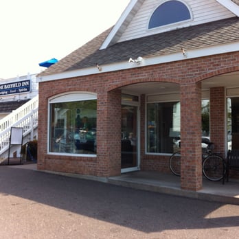 Bayfield Inn - Front of the hotel - Hotels Near Me - Bayfield, Wisconsin