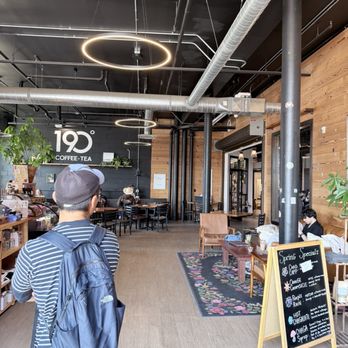 190 Coffee & Tea - Main entrance - Coffee & Tea Near Me - Duluth, Minnesota