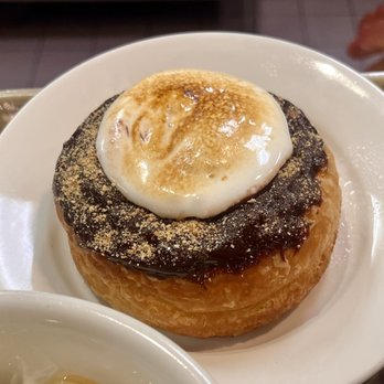 Goose Feathers Cafe & Bakery - Breakfast & Brunch Near Me - Savannah, Georgia Goose Feathers Cafe & Bakery - Breakfast & Brunch Near Me - Savannah, Georgia