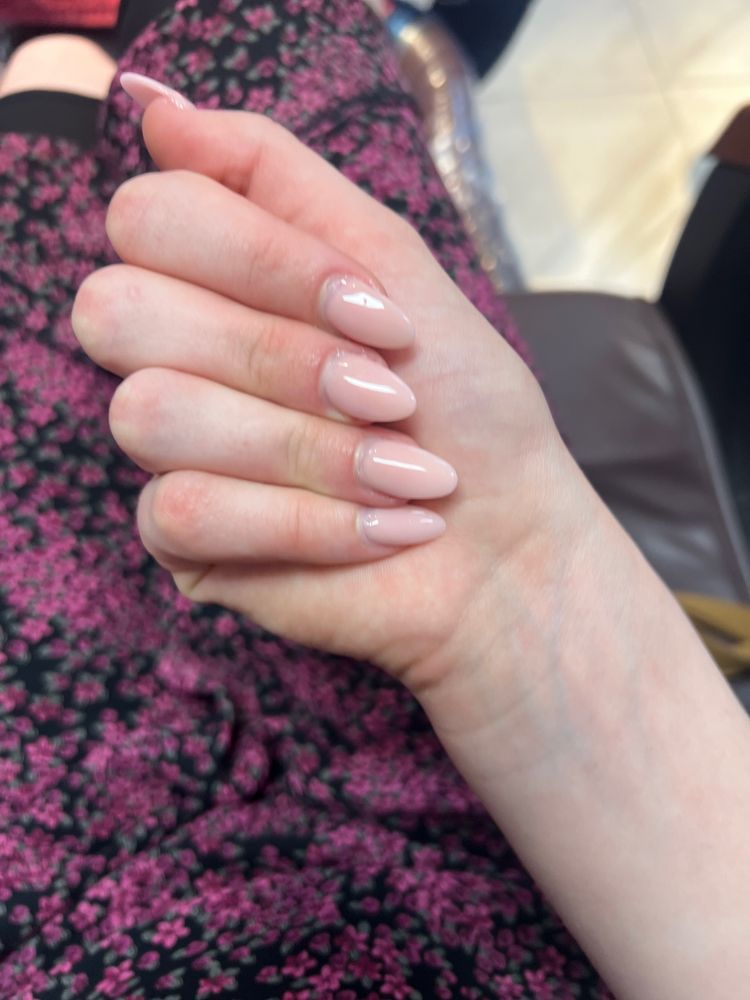 United Nails Logo