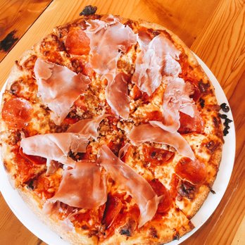 Carpaccio Restaurant - Meat lover pizza - Italian Near Me - Niagara Falls, Ontario
