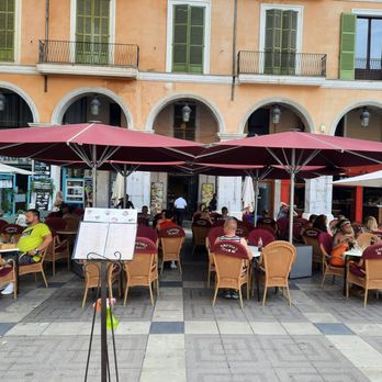 Joyful Wanderer - Sangria break in Palma de Mallorca, Spain. - Travel Agents Near Me