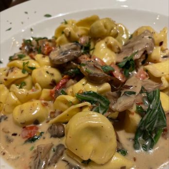 Spaghetti Eddie's Cucina Italiana - Italian Near Me - Glendora, California Spaghetti Eddie's Cucina Italiana - Italian Near Me - Glendora, California