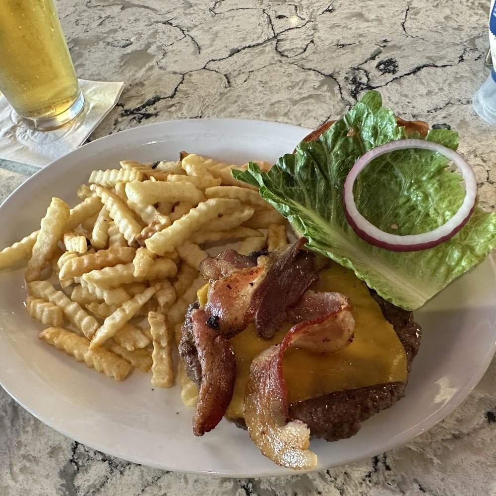 Bearfoot Tavern - Burger - Gastropubs Near Me - Macon, Georgia Bearfoot Tavern - Burger - Gastropubs Near Me - Macon, Georgia