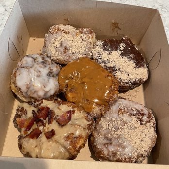 Parlor Doughnuts - Maple Bacon, Churro, Sandy Beach, Carmel - Donuts Near Me - Pawleys Isalnd, South Carolina Parlor Doughnuts - Maple Bacon, Churro, Sandy Beach, Carmel - Donuts Near Me - Pawleys Isalnd, South Carolina