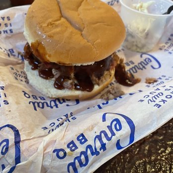 Central BBQ - Pulled pork burger - Barbeque Near Me - Memphis, Tennessee Central BBQ - Pulled pork burger - Barbeque Near Me - Memphis, Tennessee
