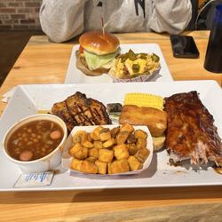 Hog Wild  - Oak Lawn