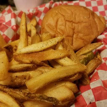 Chandler's Burger Bistro - Kid's burger - American Near Me - Harrison, Ohio