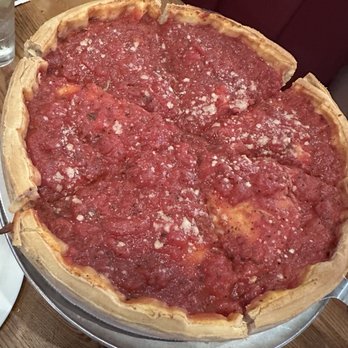 Giordano's - Chicago classic deep dish pizza - Pizza Near Me - Chicago, Illinois Giordano's - Chicago classic deep dish pizza - Pizza Near Me - Chicago, Illinois