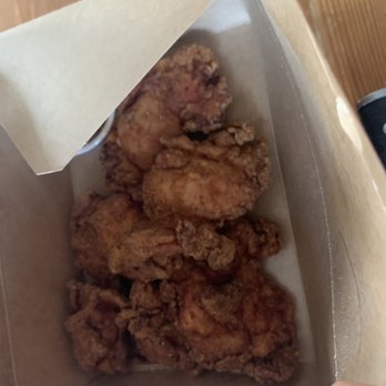Bistro Nolah - Very small portion of fried chicken for 24$. Not worthy - Southern Near Me - Dollard-des-Ormeaux, Quebec