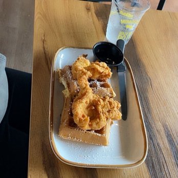 Brunches - Chicken and waffles - Breakfast & Brunch Near Me - Charlotte, North Carolina Brunches - Chicken and waffles - Breakfast & Brunch Near Me - Charlotte, North Carolina