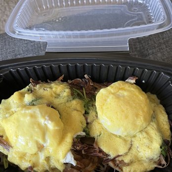 Studio Diner - Curdled hollandaise, anyone? - American Near Me - San Diego, California