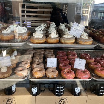 Doe Donuts - Donuts Near Me - Portland, Oregon