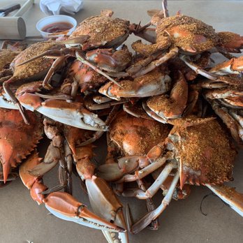 Fisherman's Crab Deck - A dozen large crabs steamed to perfection - Seafood Near Me - Grasonville, Maryland