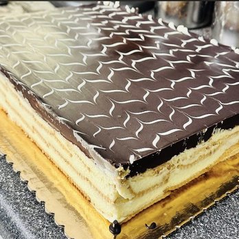 The Cake Lady - Batavian cake - Desserts Near Me